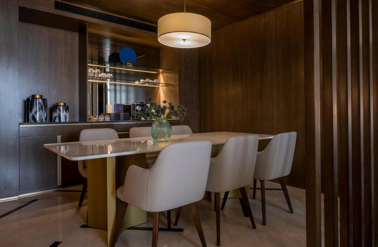 Jareed Hotel Рияд Екстериор снимка A dining room in a private suite