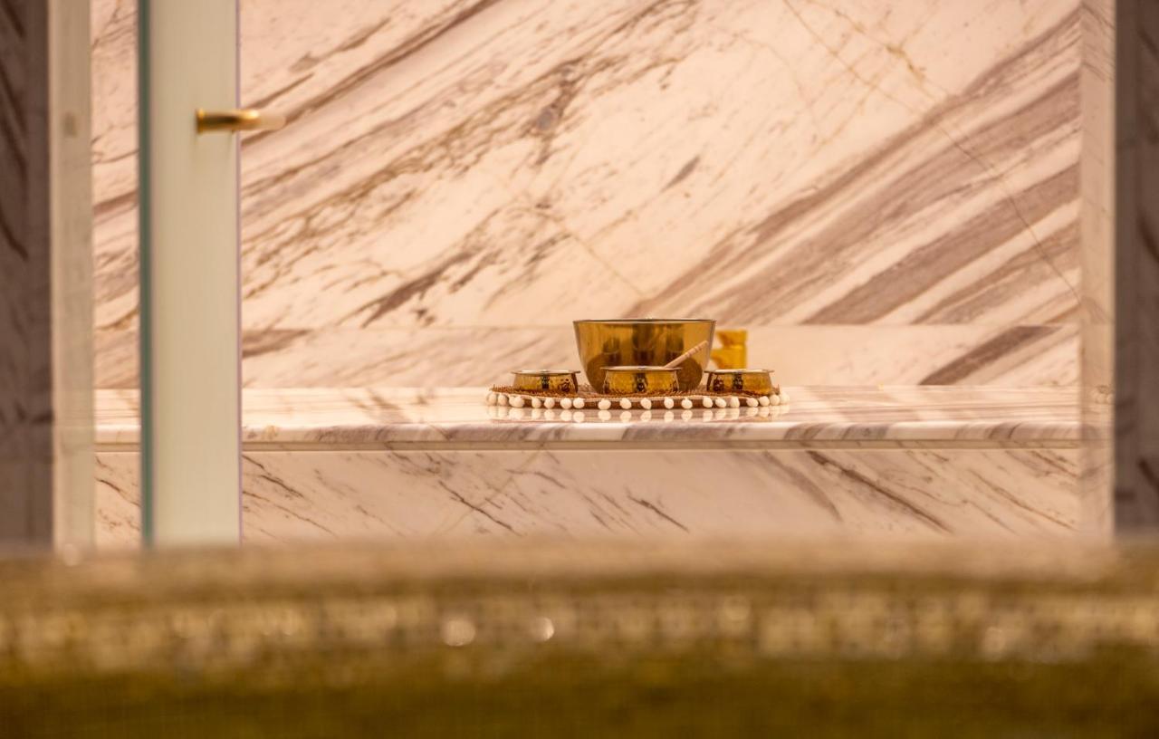 Jareed Hotel Рияд Екстериор снимка The Golden Goblet